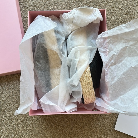 *NEW IN BOX* INTENTIONALLY BLANK hightide espadrille platform slide in black 8 - Picture 2 of 6